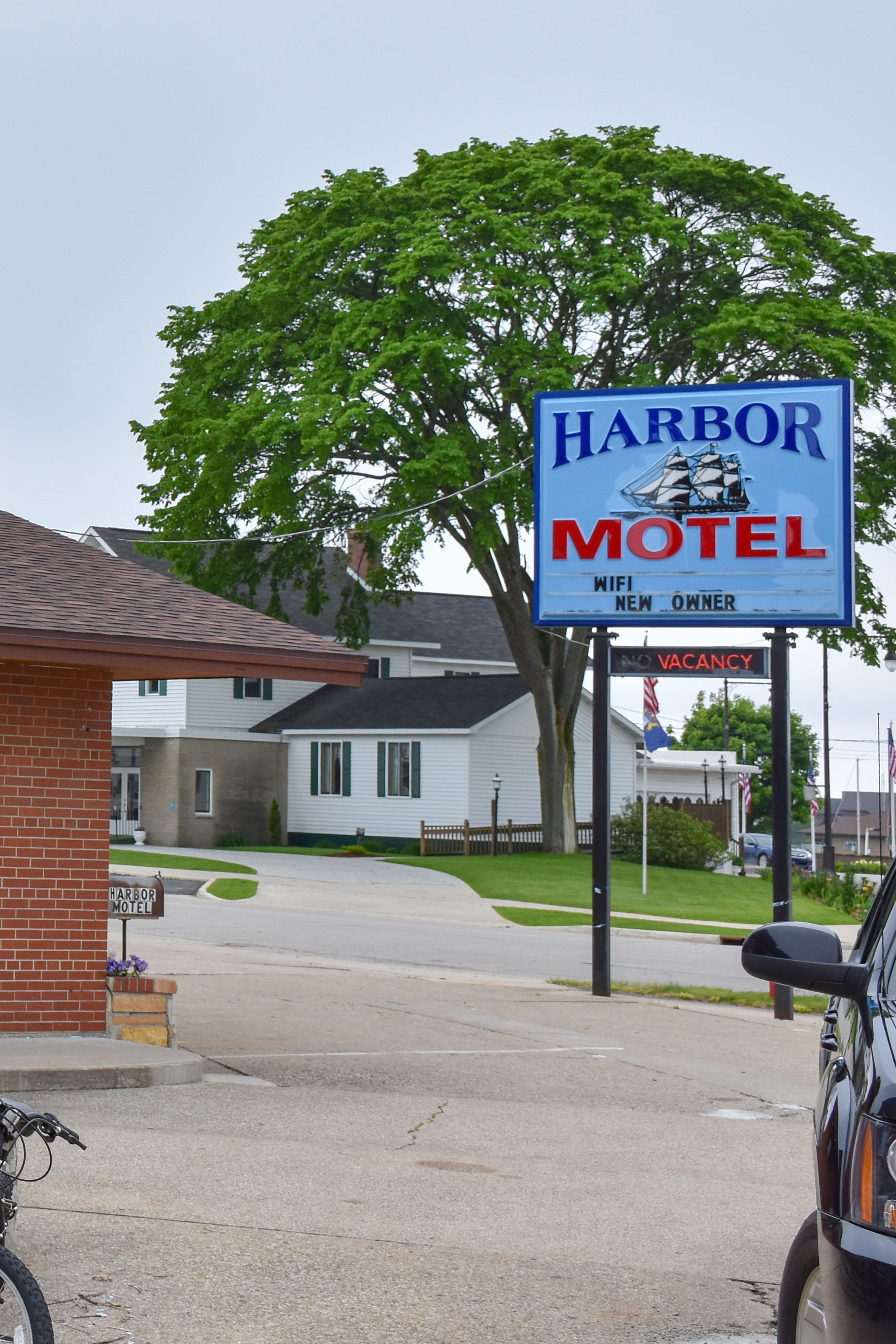 Harbor Motel