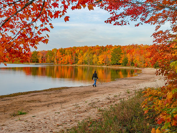 Colwell Lake Trail